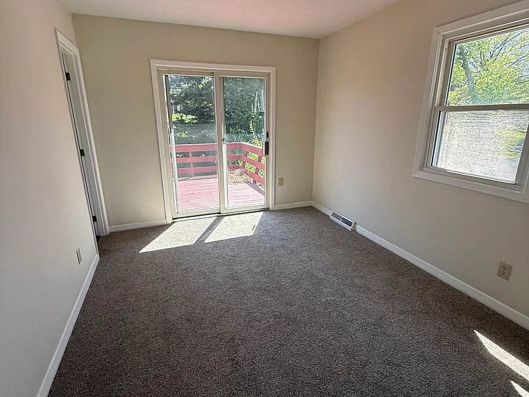 3309 S Hampton Dr — Photo 9