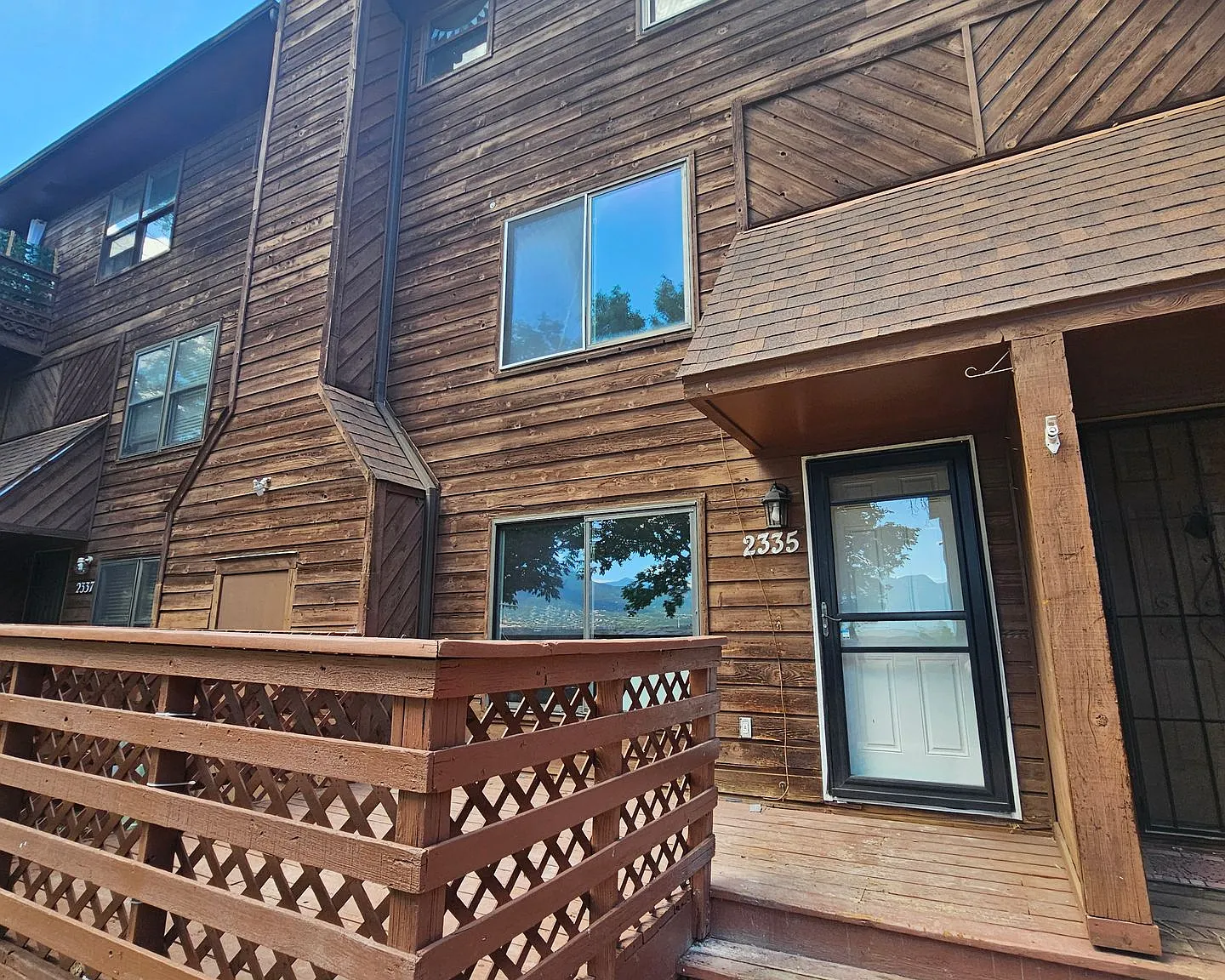 2 bed, 1.5 bath, 995 sqft, $1,793 — Photo 1