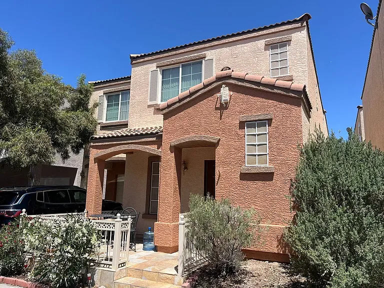 10340 Mint Leaves St — Photo 2