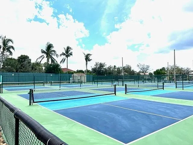 17947 Courtside Landings Cir — Photo 37