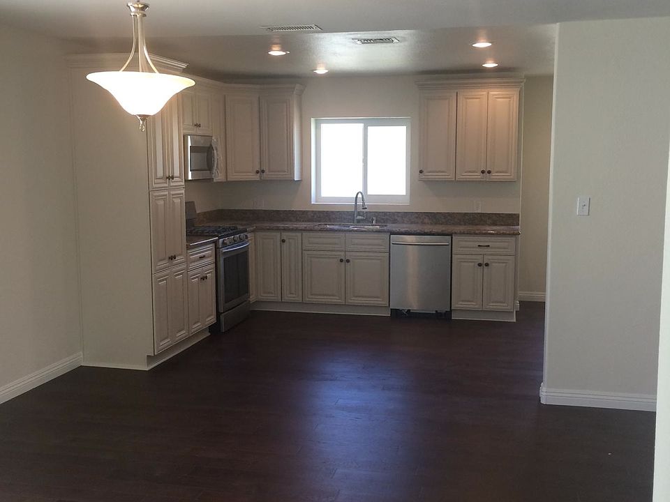 1st image of 3496 Broadmoor Blvd