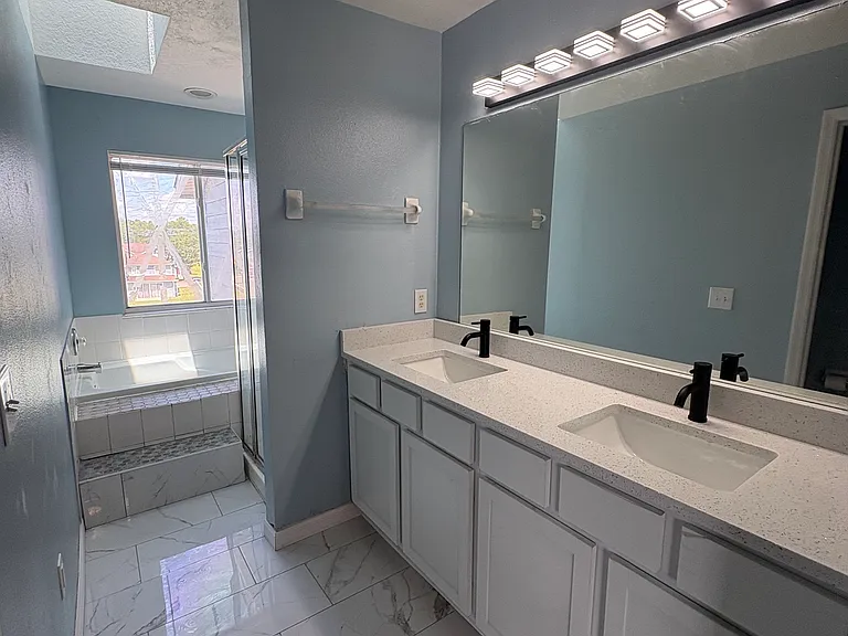 872 Caribbean Dr — Photo 14