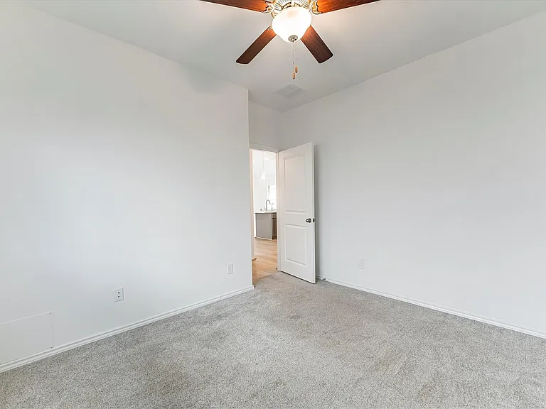 21107 Armstrong County Dr — Photo 33