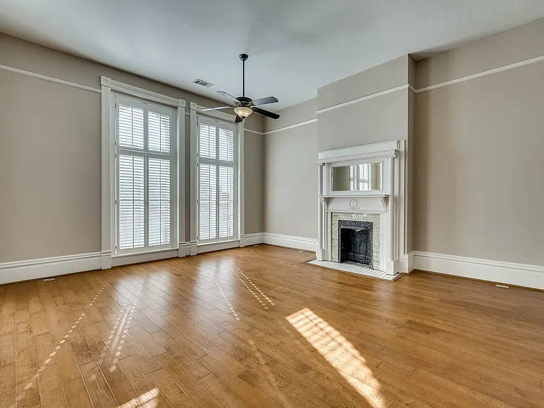 929 Broad St — Photo 13