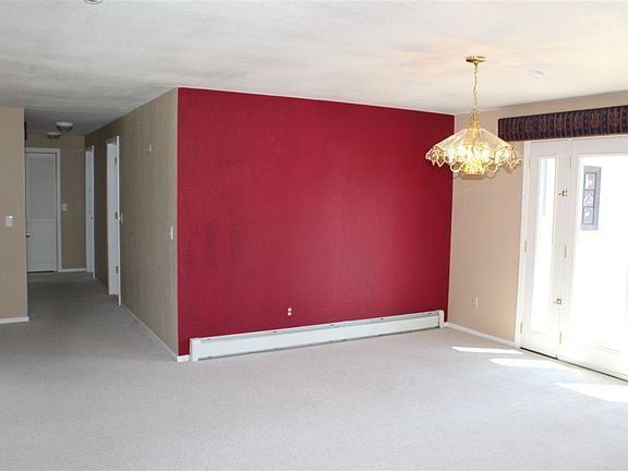 3rd image of 1467 Glenwood Dr