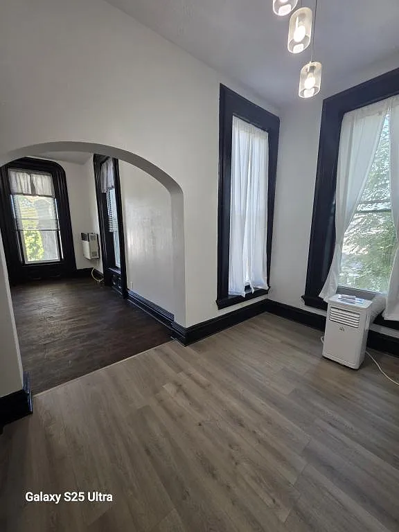 712 S Union St, apt 3 — Photo 4