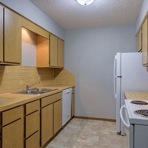 108 Blondo — Photo 3