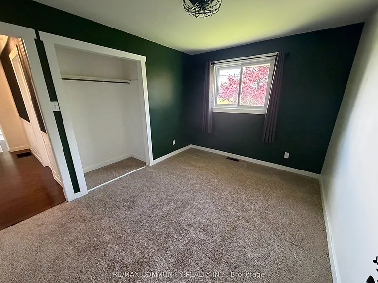 2292 Hamilton Rd — Photo 16