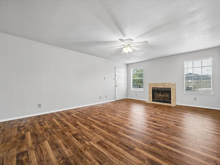 9700 Leawood Blvd #702 — Photo 5