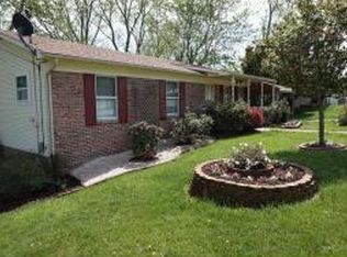 70 Glendale Dr, Mosheim, TN 37818