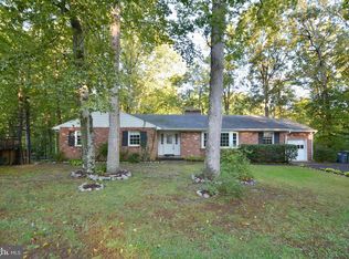 18318 Candice Dr, Triangle, VA 22172
