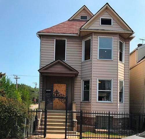 1st image of 9803 S Avenue L