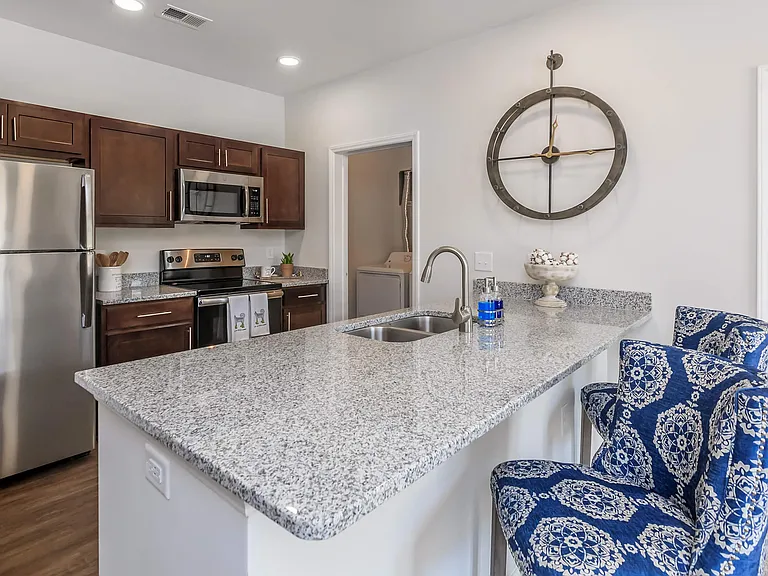 Riverstone Apartments at Long Shoals — Photo 1