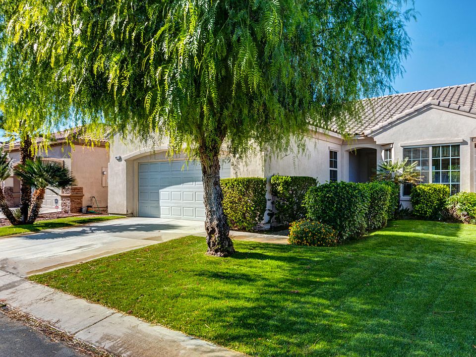 1st image of 44111 Royal Troon Dr