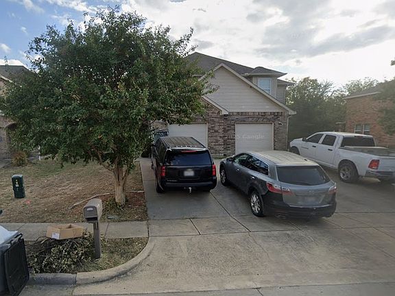 2nd image of 803 Parkplace Rdg