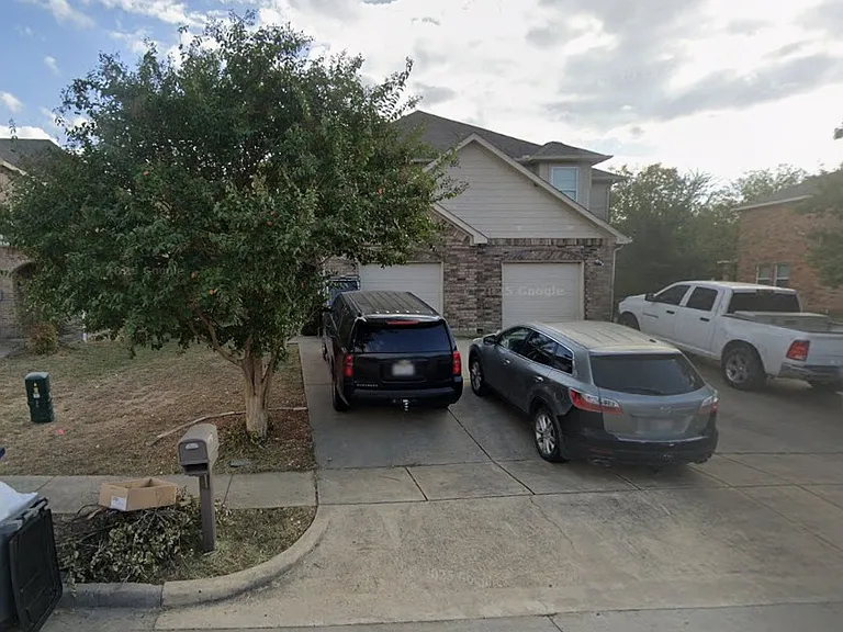 803 Parkplace Rdg — Photo 2
