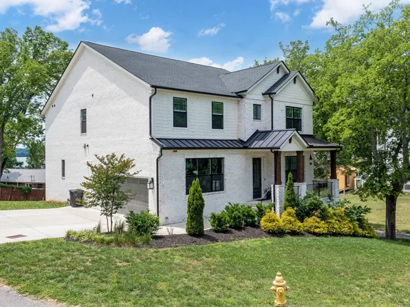 104 Ruby Dr, Hendersonville, TN 37075