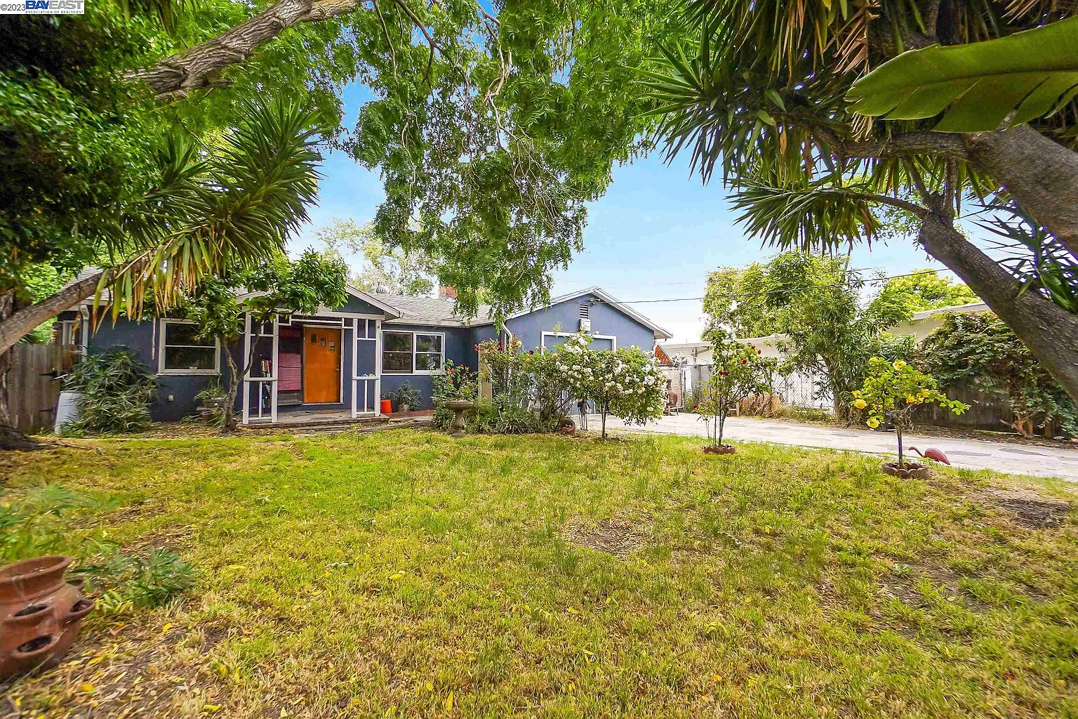 21901 Rio Vista St photo 1