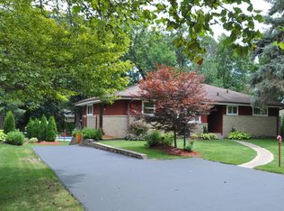 5534 S 45th St, Greenfield, WI 53220