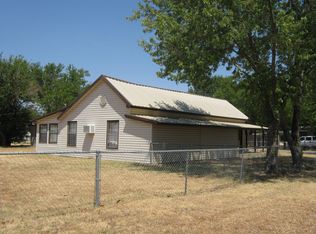 801 S 8th St, Comanche, OK 73529