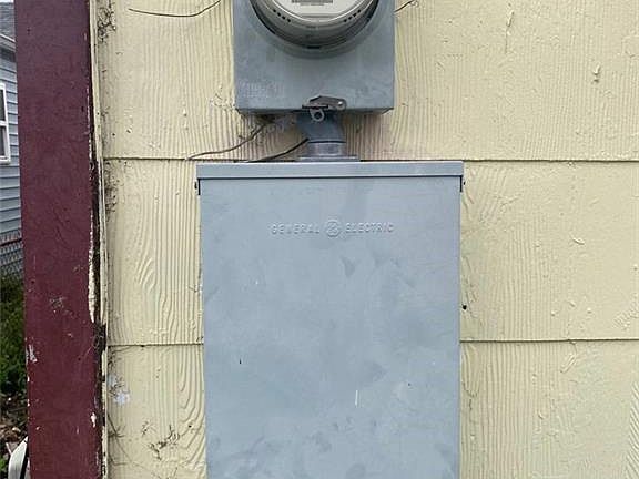 4th image of 2516 Delachaise St