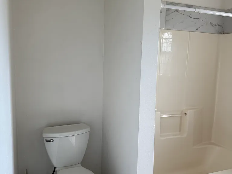 11705 S Fir Ave — Photo 14