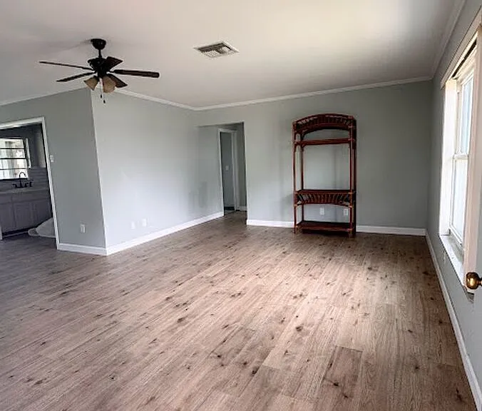 8356 Candlewood Rd — Photo 2