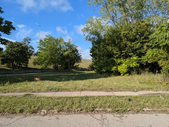 13451 Dequindre St, Hamtramck, MI 48212