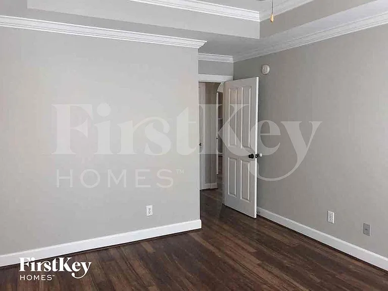153 Creekstone Trl — Photo 8