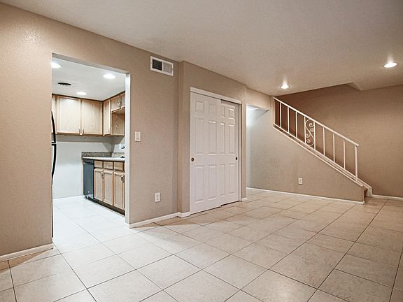 3rd image of 7126 N 19th Ave Unit 128