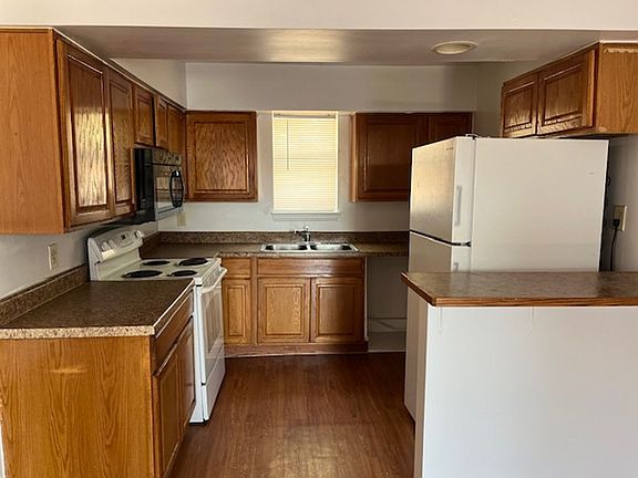 2nd image of 1728 N Fitzhugh Ave #108