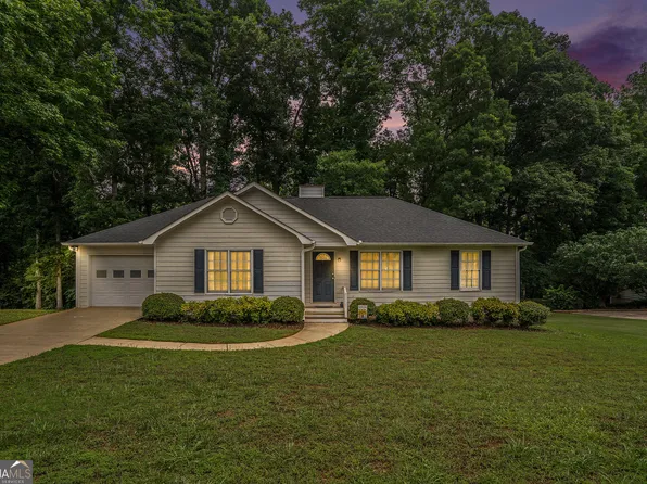 180 Weatherly Woods Cir, Winterville, GA 30683