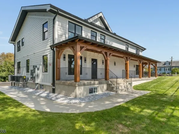 535 Saint James Ave Unit D, Pohatcong Twp, NJ 08865