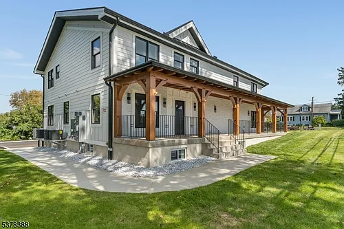 535 Saint James Ave #D Photo 1