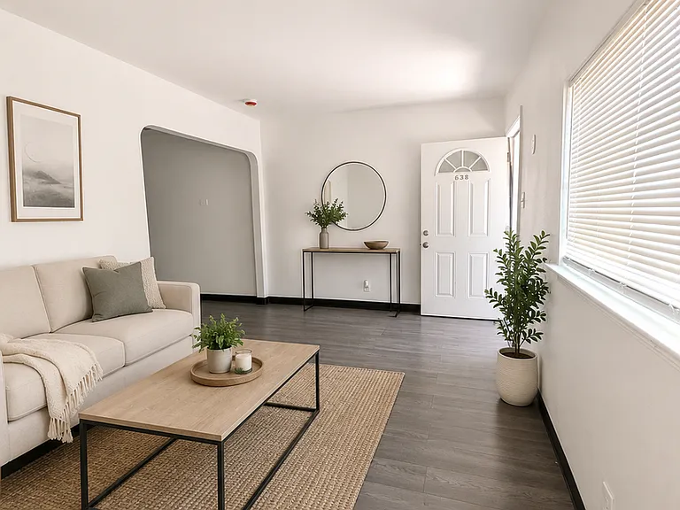 628 N Fresno St — Photo 2