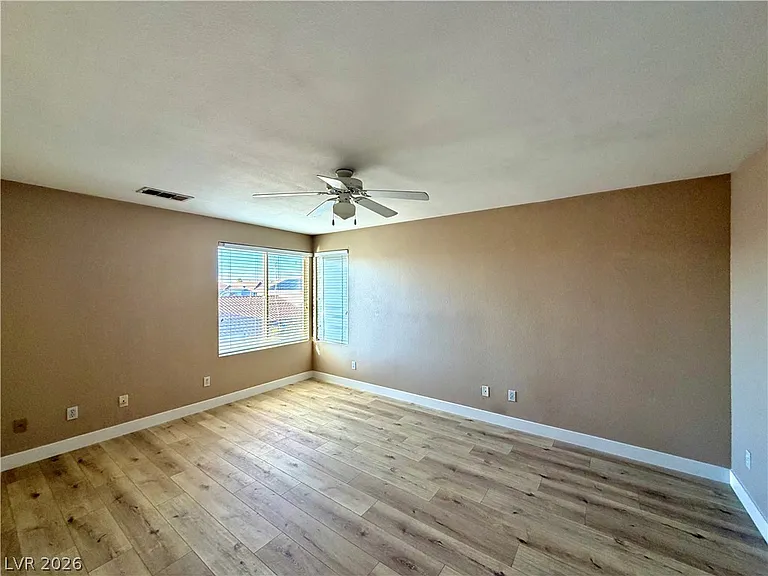 1870 Silver Bough Ct — Photo 17