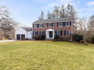27 Wildwood Rd, Andover, MA 01810