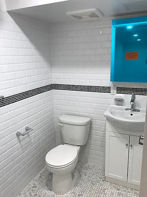 Rented by Salon Realty Corp | media 46