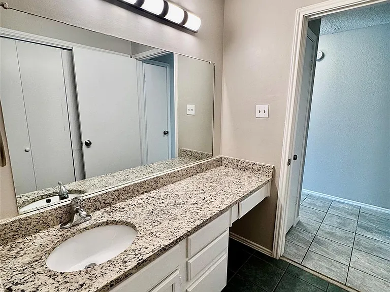 4206 Boatwright Cv — Photo 12