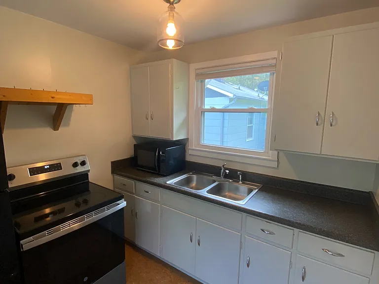 11 Overlook Cir #B — Photo 5