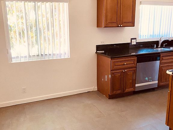 3rd image of 1343 N Martel Ave APT 1