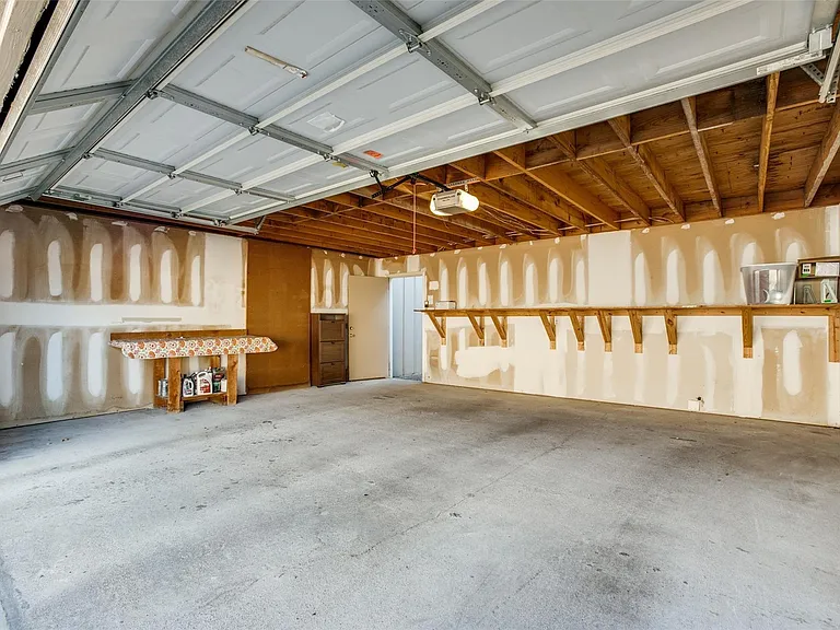 11658 Lakeside Park Dr #313 — Photo 33