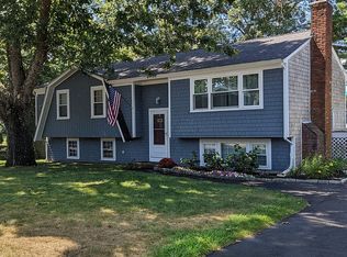 75 Bourne Park Ave, Marshfield, MA 02050