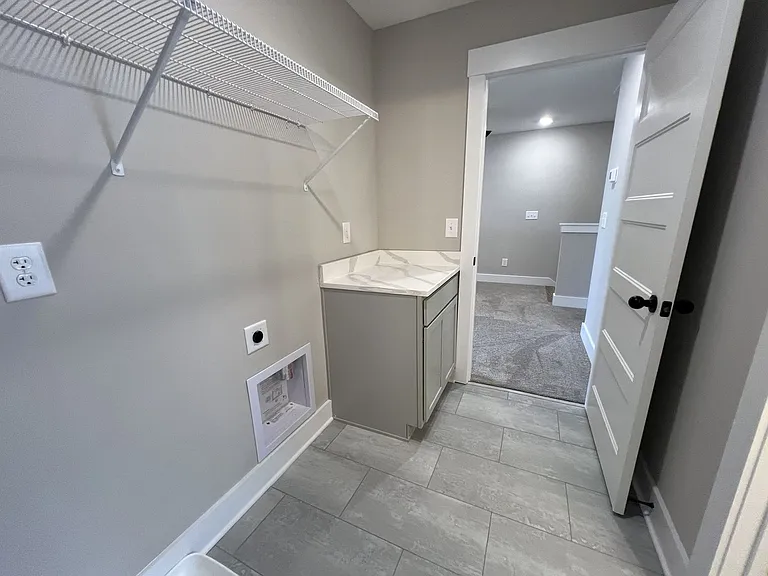 304 Lynwood Station Blvd — Photo 22