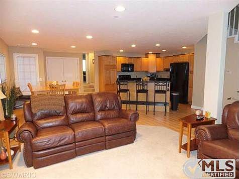 3rd image of 2411 Lake Ave Unit 50