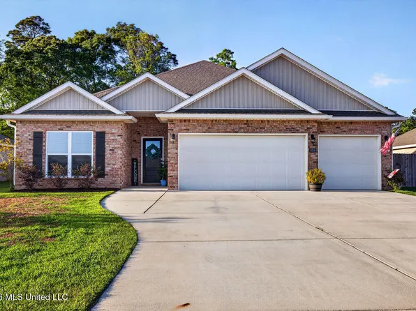 8009 Crawford Dr, Long Beach, MS 39560