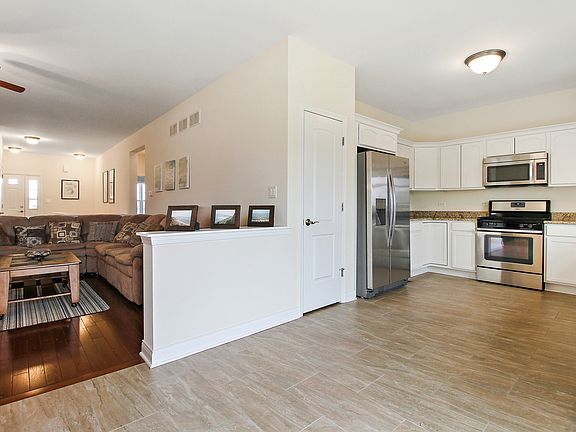 4th image of 595 Stone Mill Dr