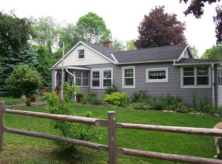 96 Rossway Rd, Pleasant Valley, NY 12569