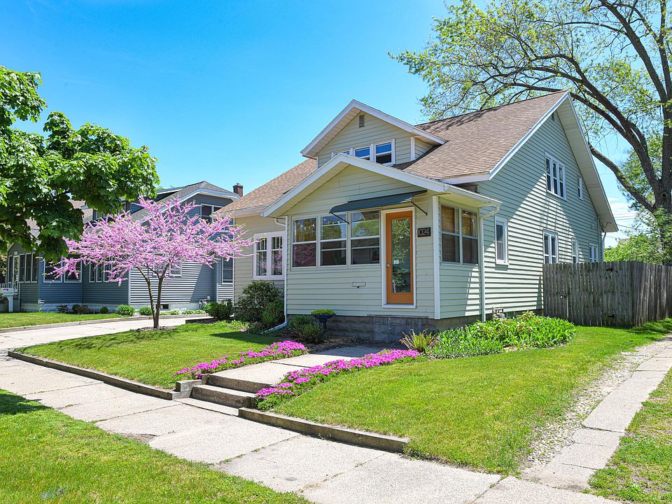 1st image of 1024 Franklin Ave