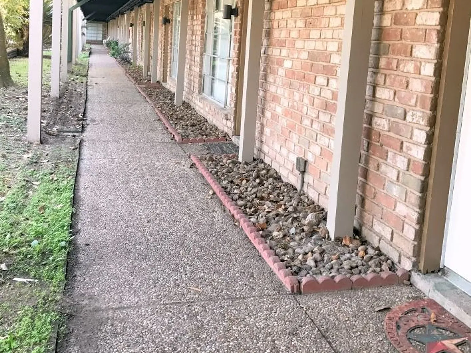 Live Oak Gardens — Photo 4